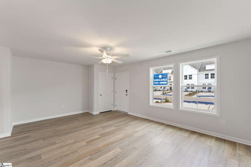 Property image 3 at 653 Blossom Run, Spartanburg, SC 29307