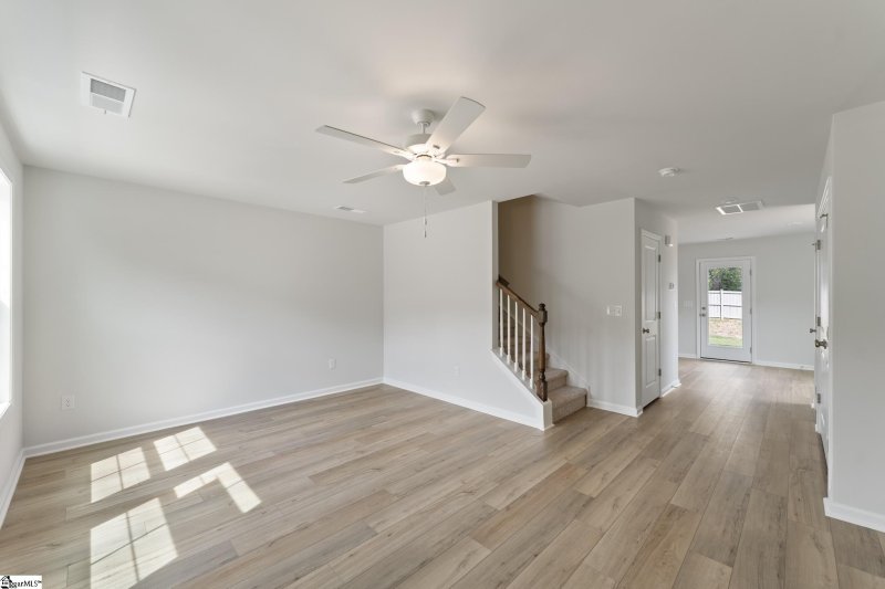 Property image 2 at 661 Blossom Run, Spartanburg, SC 29307