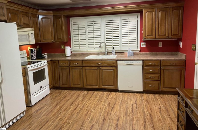 Property image 3 at 5 Holmsby Lane, Taylors, SC 29687