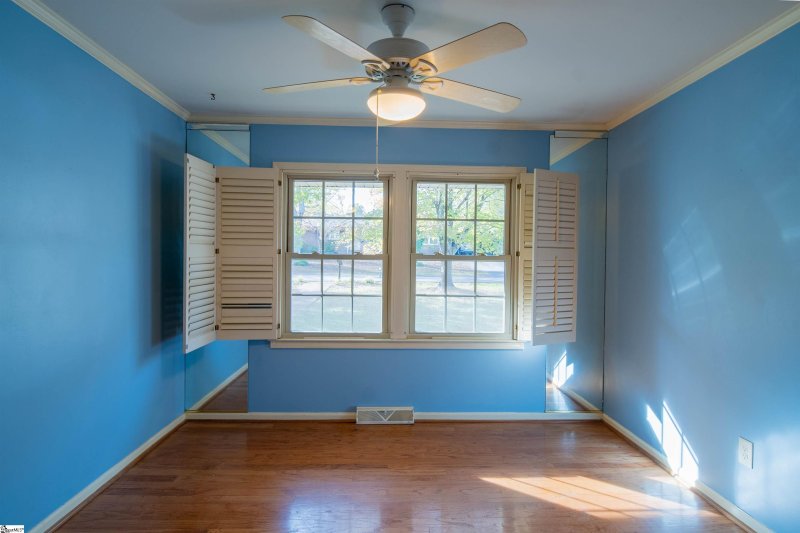 Property image 5 at 5 Holmsby Lane, Taylors, SC 29687