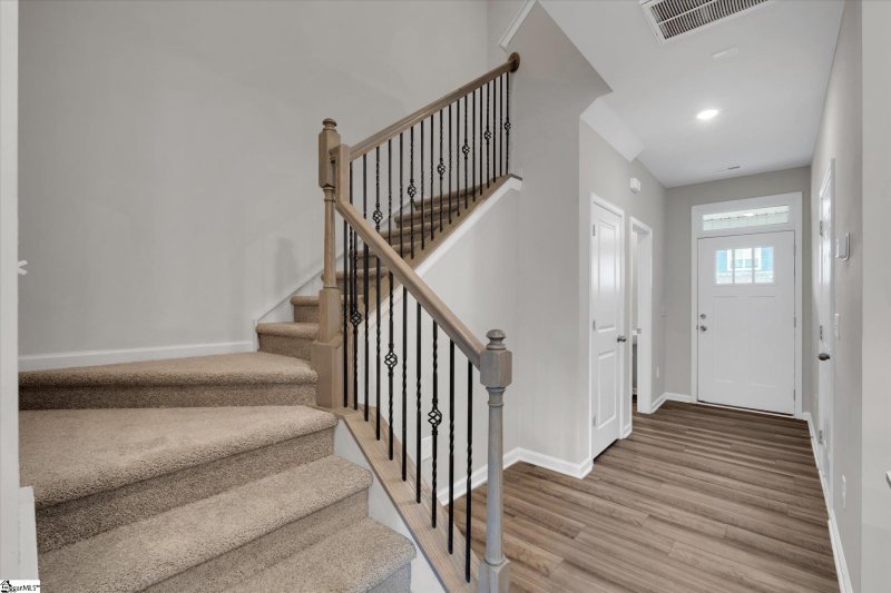 Property image 4 at 317 E Compass Way, Easley, SC 29640