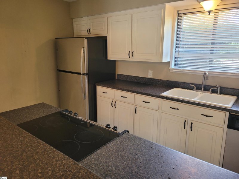 Property image 5 at 7 Briarcreek Place, Greenville, SC 29615-2157