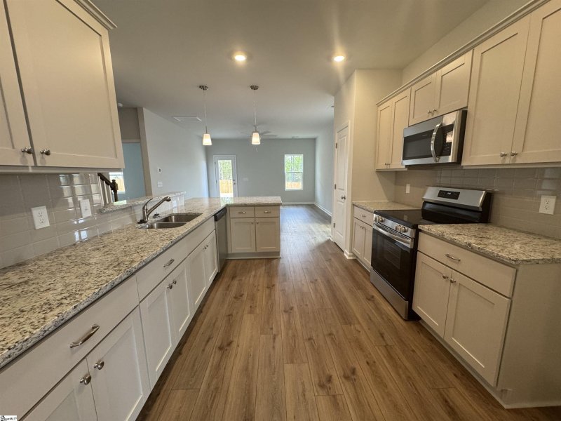 Property image 2 at 2077 Mayfair Mill Avenue, Spartanburg, SC 29320