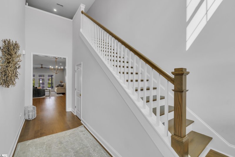 Property image 2 at 18 Hasbrook Lane, Greenville, SC 29607