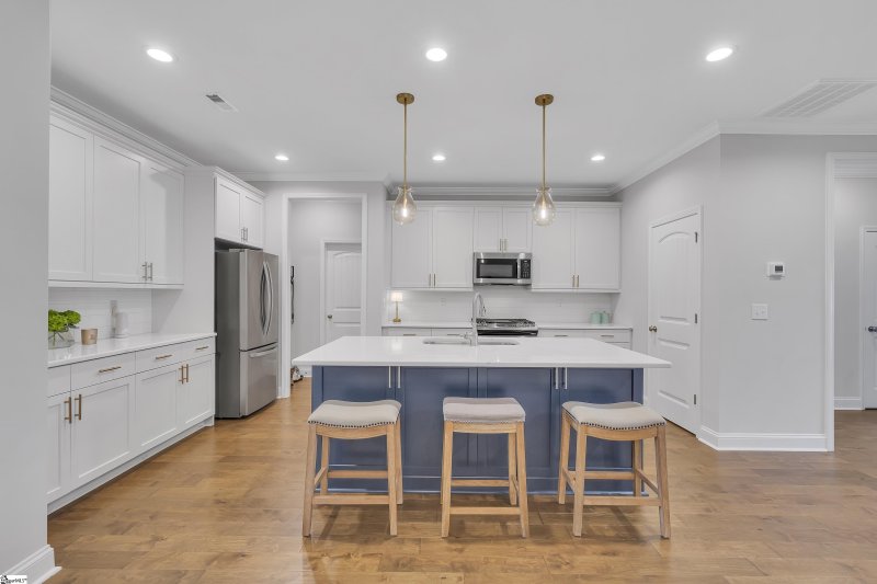 Property image 5 at 18 Hasbrook Lane, Greenville, SC 29607