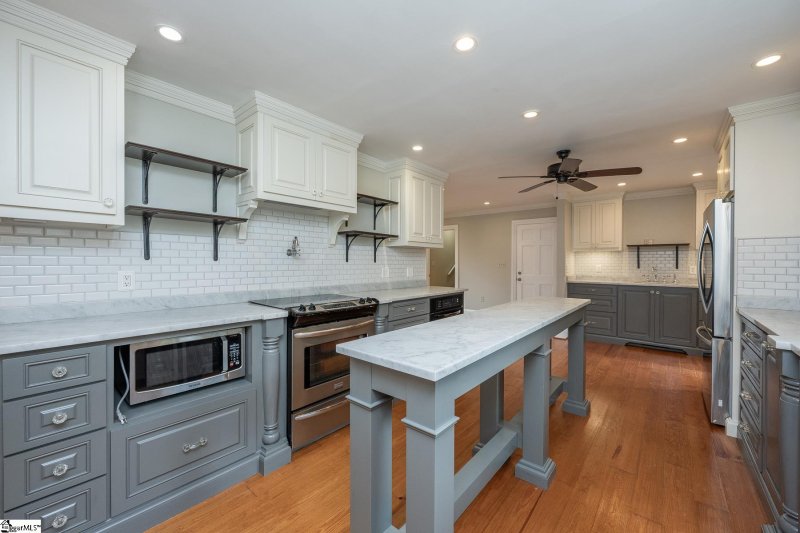 Property image 2 at 18 Apple Jack Lane, Taylors, SC 29687