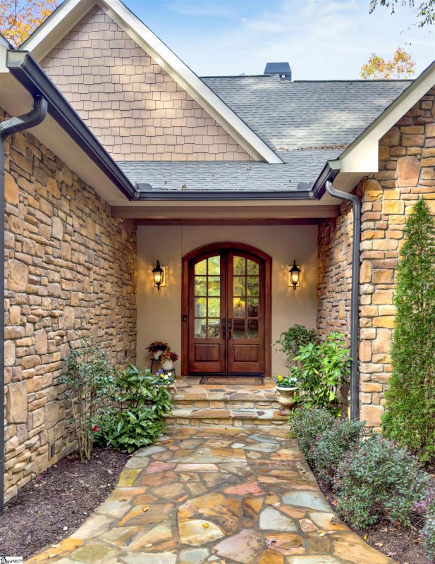 Property image 2 at 405 Lake Hills Lane, Travelers Rest, SC 29690