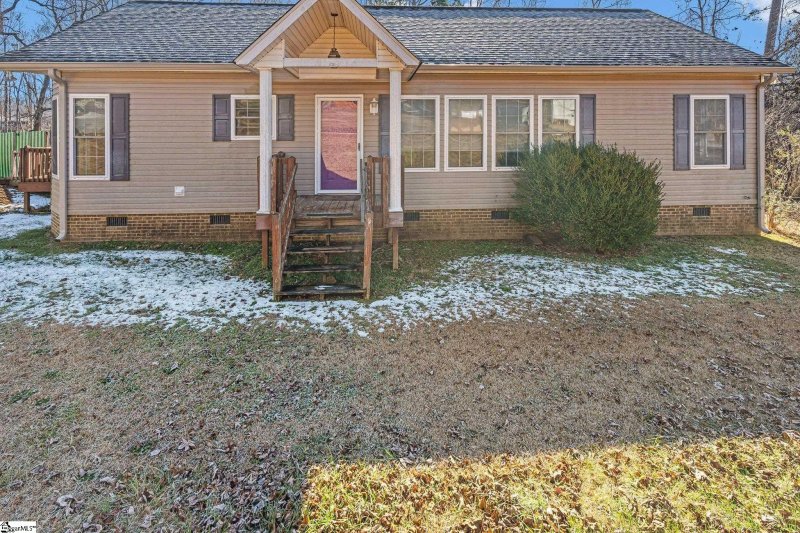 Property image 2 at 104 Georges Knoll, Easley, SC 29640