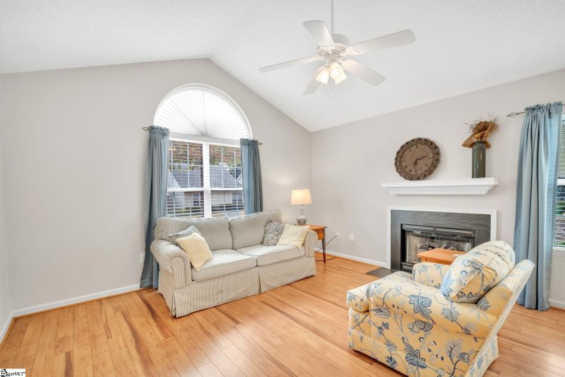 Property image 5 at 27 Bailess Court, Greer, SC 29650