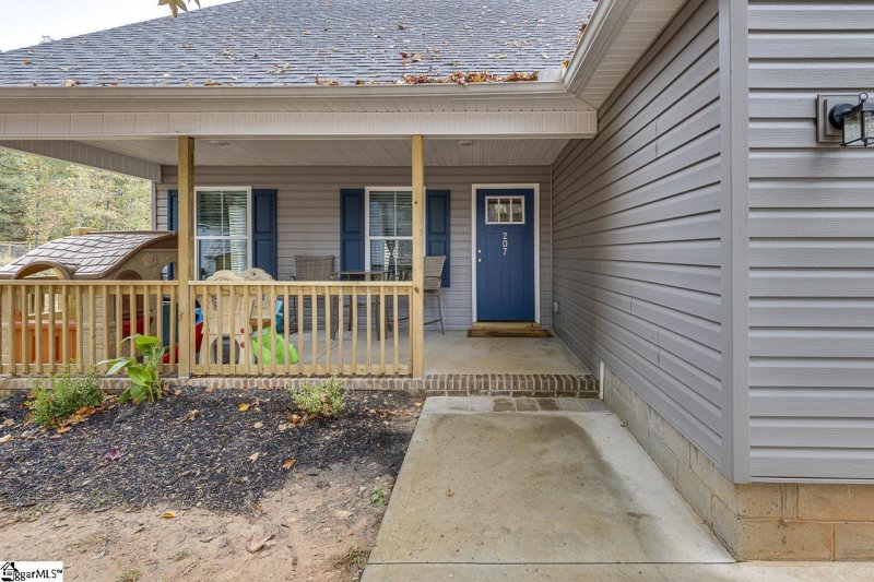 Property image 5 at 207 Bonita Drive, Easley, SC 29642