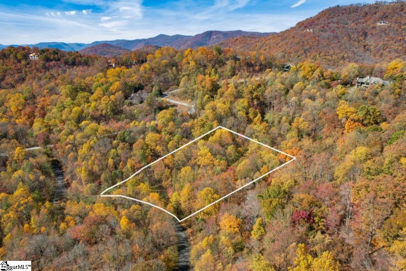 Property image 2 of 7 Mountain Oak Lane in Cliffs Valley, Travelers Rest, SC 29690