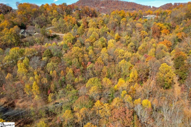 Property image 4 of 7 Mountain Oak Lane in Cliffs Valley, Travelers Rest, SC 29690