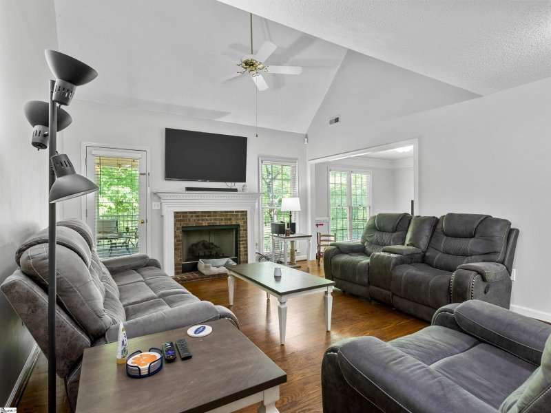 Property image 3 at 113 Englewood Drive, Inman, SC 29349