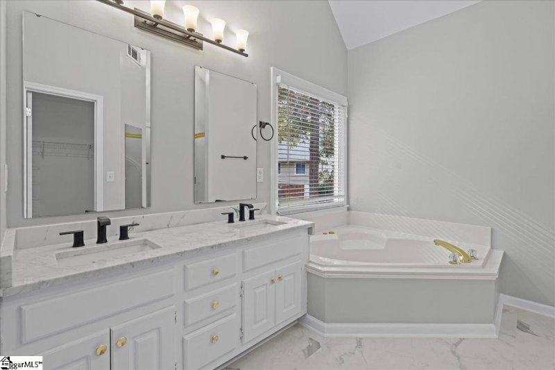 Property image 3 at 104 Tiffan Court, Simpsonville, SC 29680