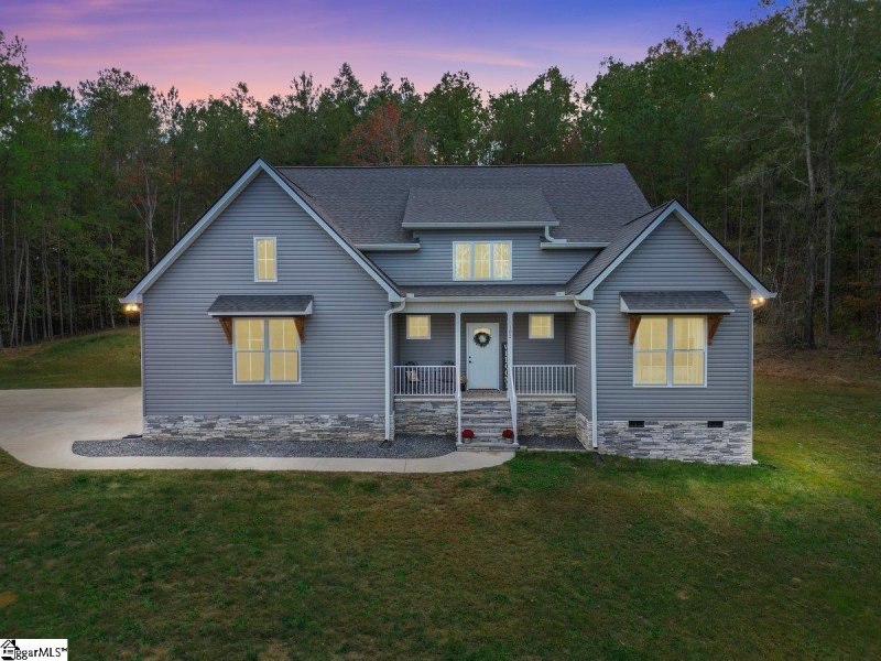 Property image 2 at 102 Splendor View, Pickens, SC 29671