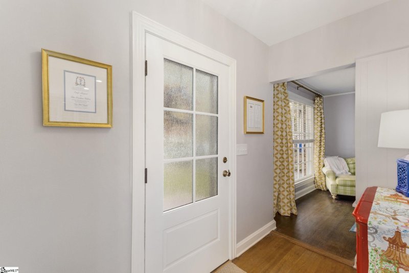 Property image 2 at 7 Yorkshire Drive, Greenville, SC 29615