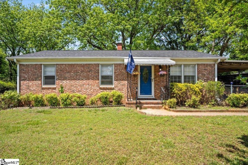 Property image 2 at 310 Skyline Road, Greer, SC 29651-6212