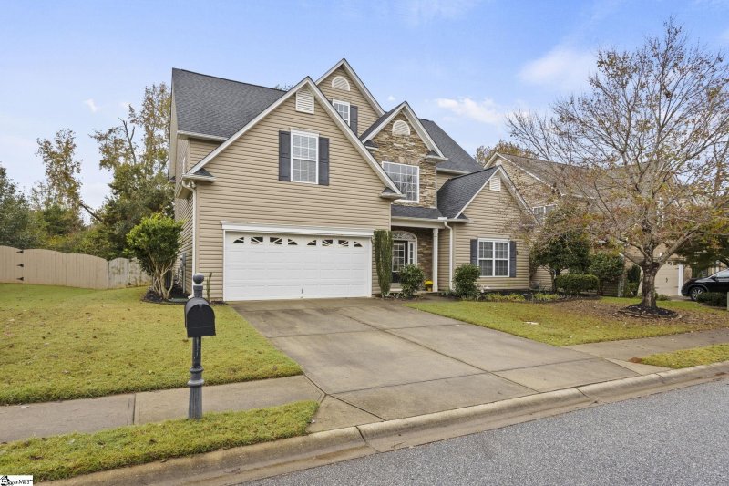 Property image 2 at 204 Brazos Lane, Simpsonville, SC 29680