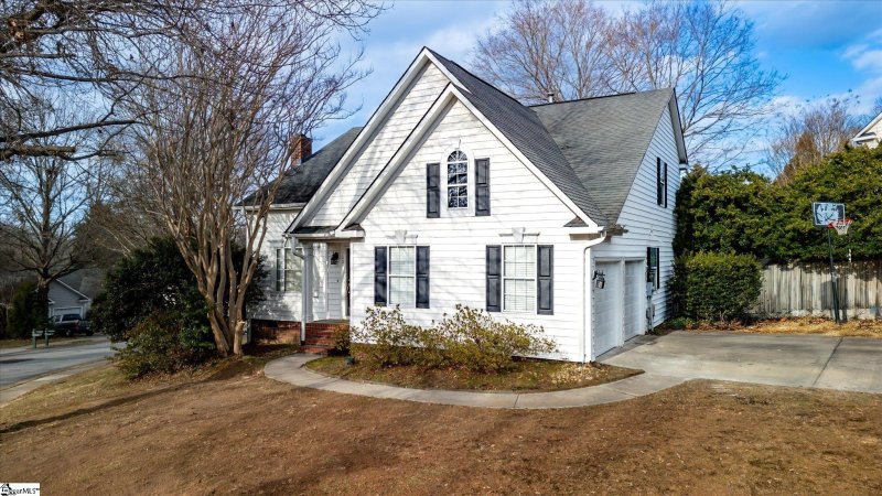 Property image 2 at 100 Misty Meadow Drive, Greenville, SC 29615