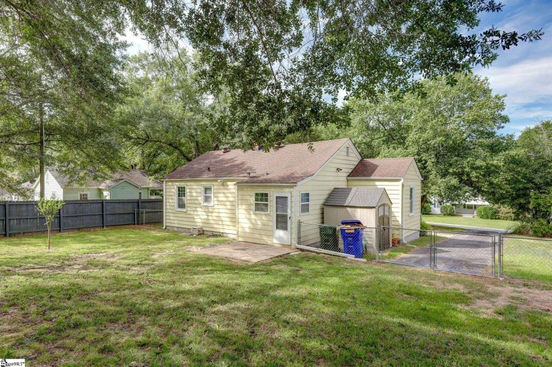 Property image 5 at 109 Winthrop Avenue, Greenville, SC 29607