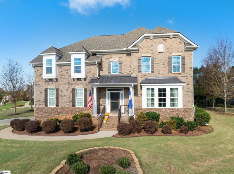 Property image 4 at 100 Bentwater Trail, Simpsonville, SC 29680