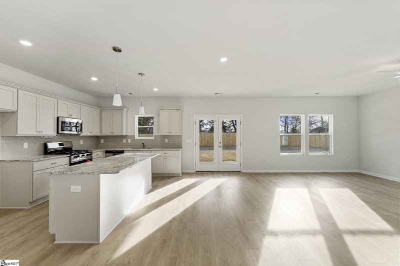 Property image 4 at 2065 Mayfair Mill Avenue, Spartanburg, SC 29301