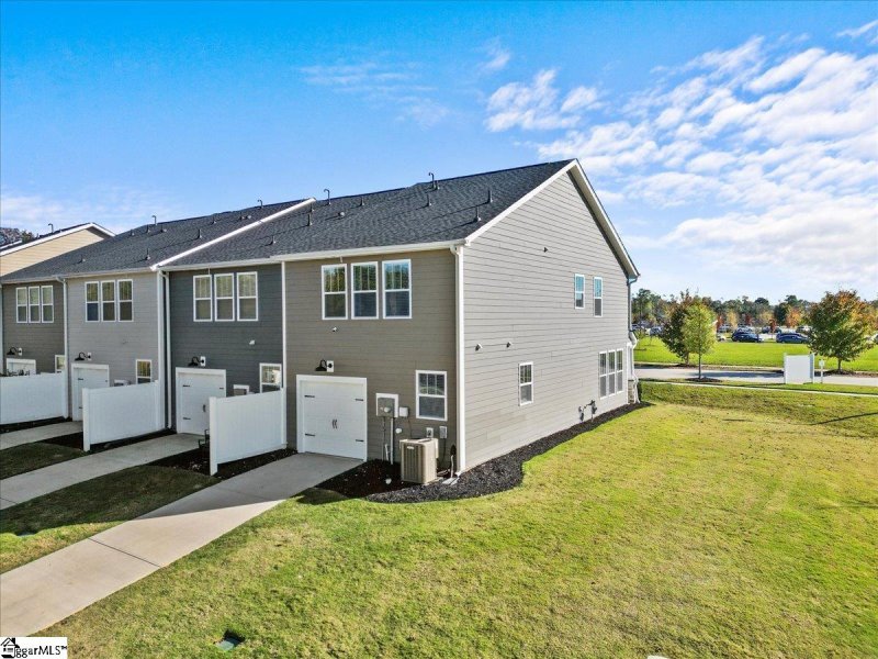 Property image 4 at 253 Dalmatian Drive, Spartanburg, SC 29307