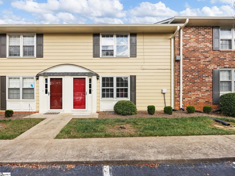 Property image 2 at 710 Hunts Bridge Road, Greenville, SC 29617