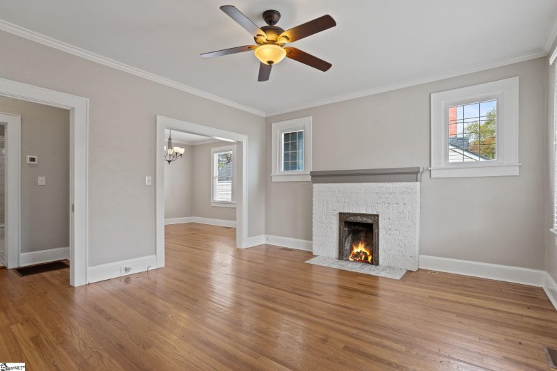 Property image 5 at 22 Underwood Avenue, Greenville, SC 29607-1818