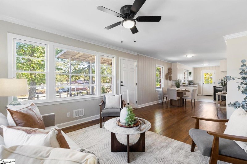 Property image 2 at 4109 Edwards Road, Taylors, SC 29687