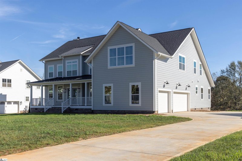 Property image 2 of 417 Pleven Way in Saddlehorn, Pelzer, SC 29669
