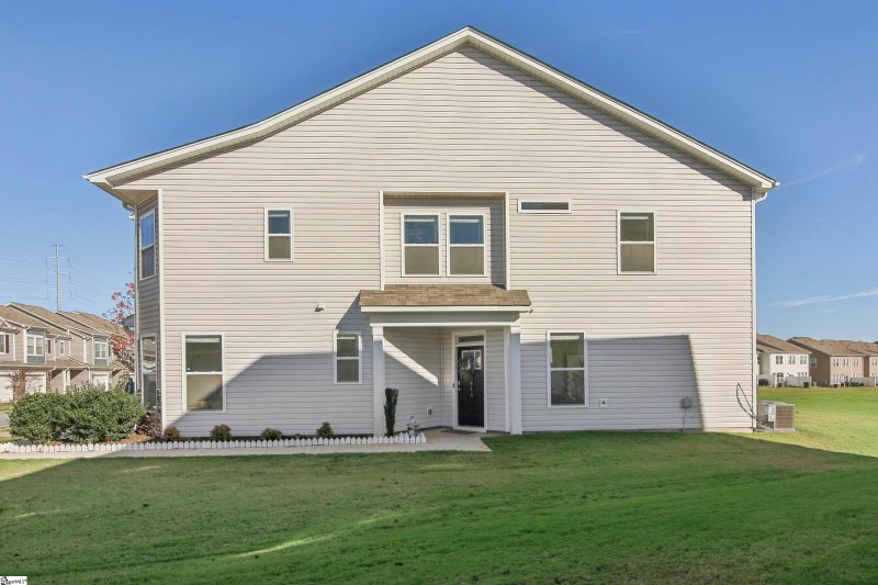 Property image 3 at 414 Yellow Fox Road, Greer, SC 29650