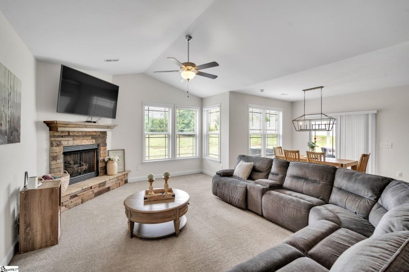 Property image 5 at 1560 Ballenger Road, Wellford, SC 29385