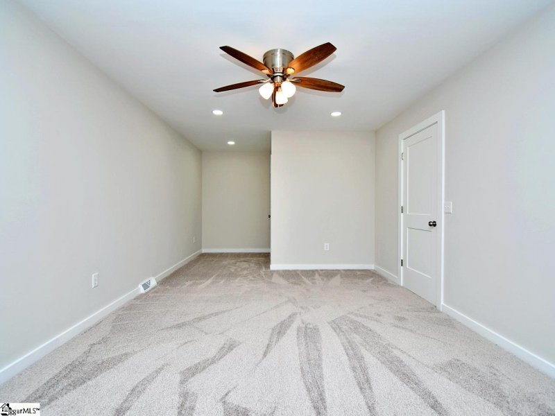 Property image 4 at 114 Redgum Court, Simpsonville, SC 29680