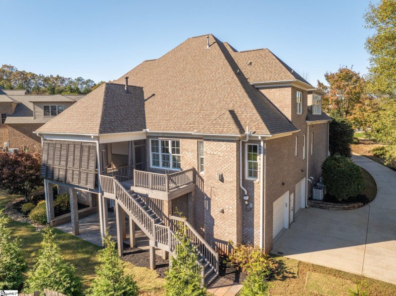 Property image 4 at 27 London Court, Greer, SC 29650