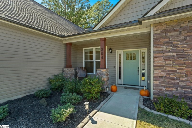 Property image 2 at 204 Wrenwood Court, Piedmont, SC 29673-7594