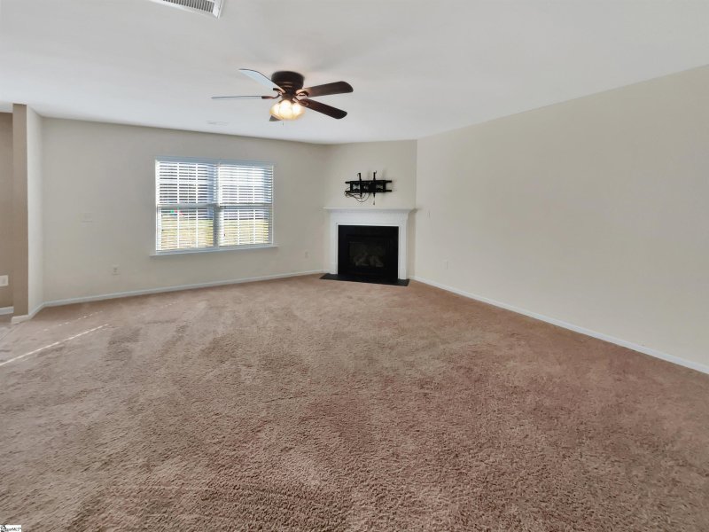 Property image 3 at 111 Hickory Knob Lane, Wellford, SC 29385