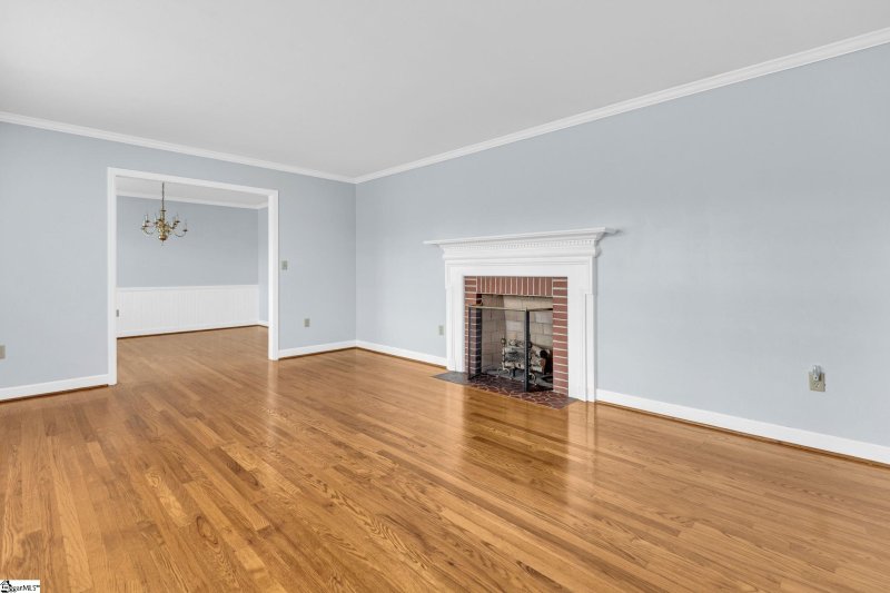 Property image 4 at 5 Wildaire Lane, Greenville, SC 29615