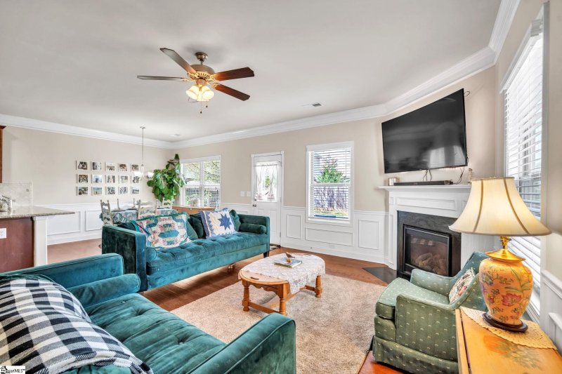 Property image 2 at 315 Barrett Chase Drive, Simpsonville, SC 29680