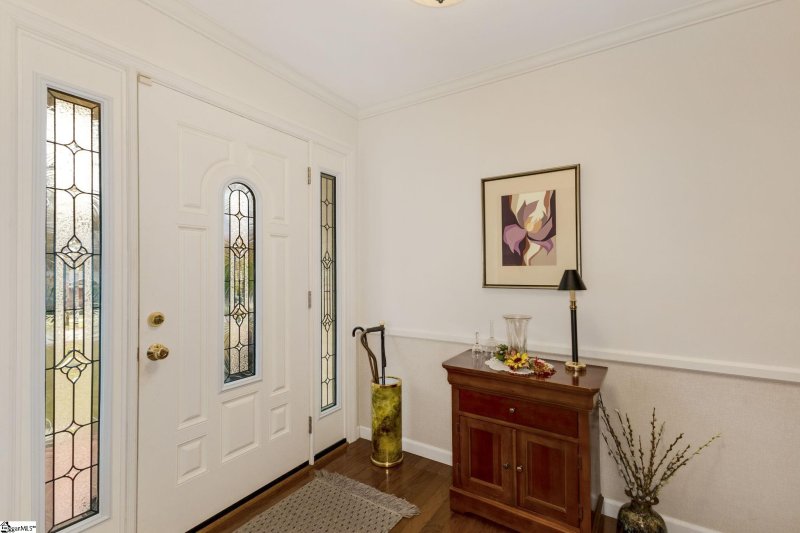 Property image 3 at 112 Bedford Drive, Taylors, SC 29687