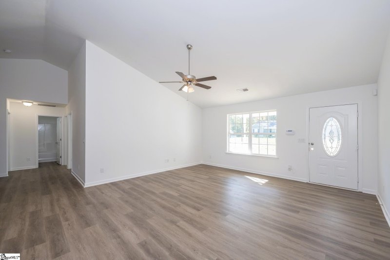 Property image 3 at 205 Amethyst Way, Laurens, SC 29360-2161