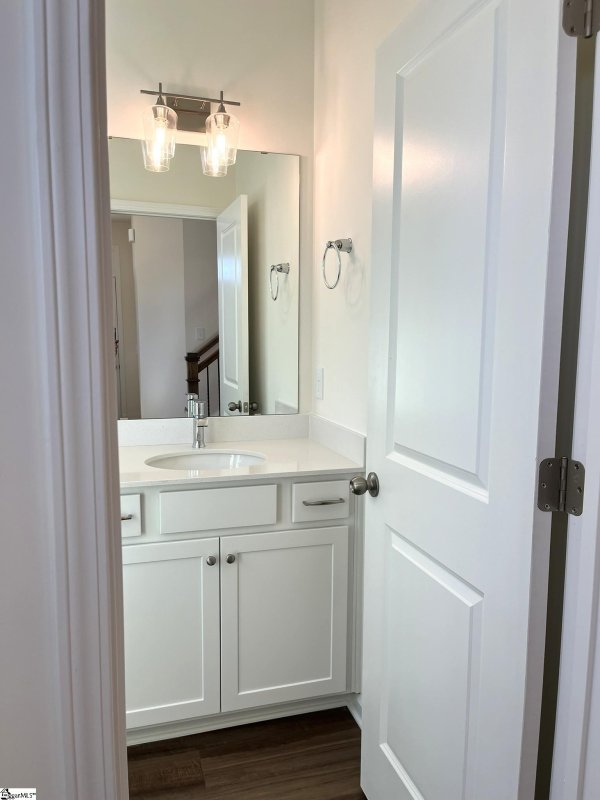 Property image 4 of 210 Toal Court in Bellevue, Greenville, SC 29611