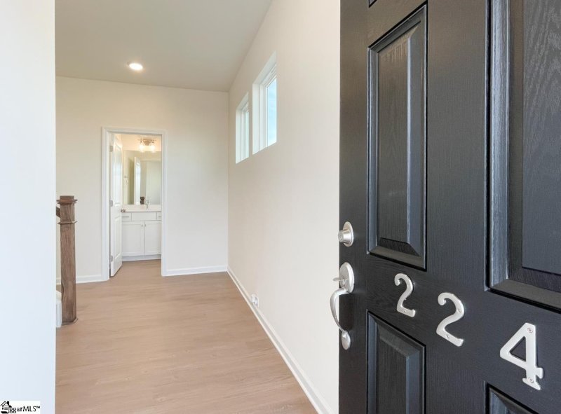 Property image 3 of 224 Toal Court in Bellevue, Greenville, SC 29611