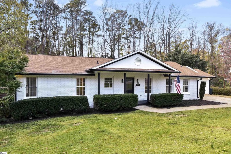 Property image 2 at 4755 Worden Drive, Spartanburg, SC 29301-3433