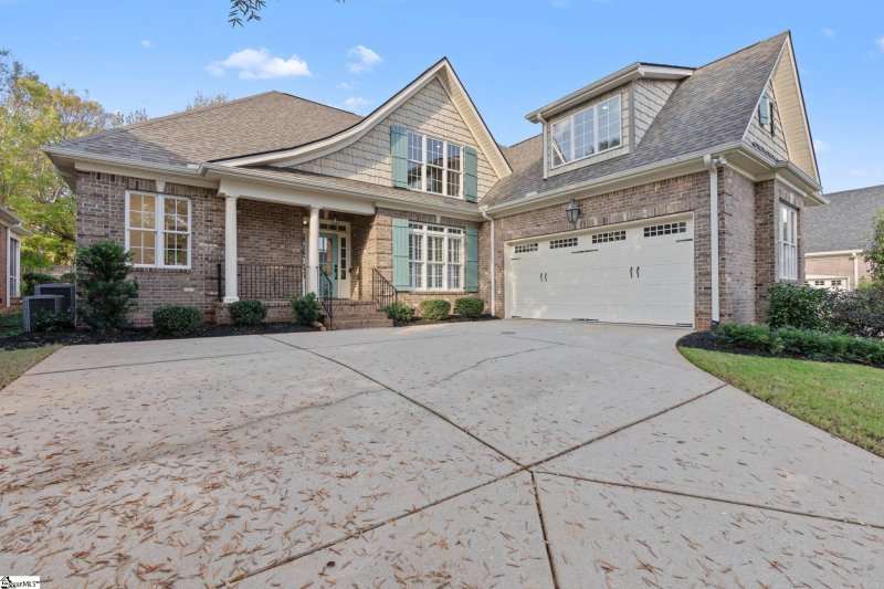 Property image 2 at 207 Hammetts Glen Way, Greer, SC 29650