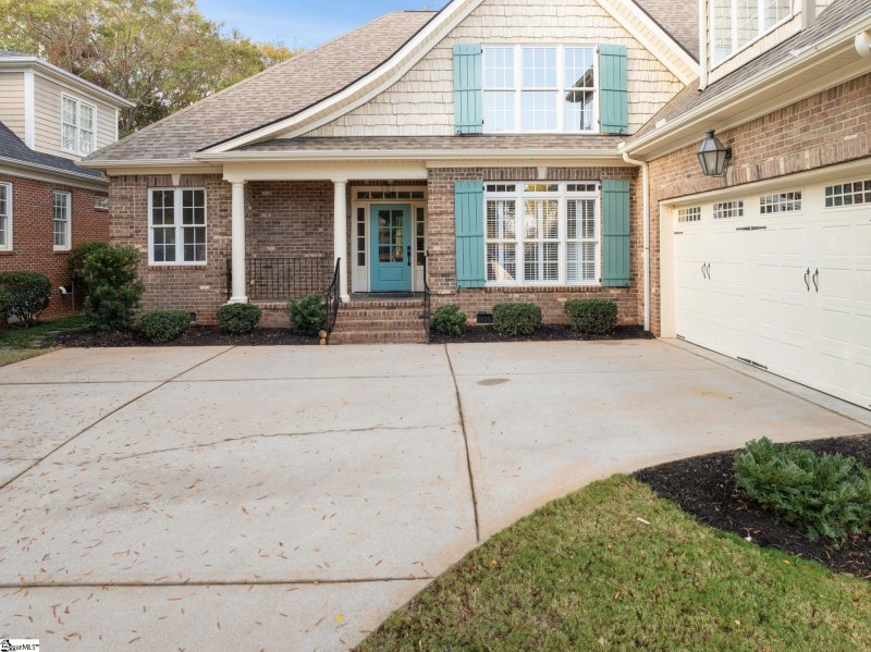 Property image 3 at 207 Hammetts Glen Way, Greer, SC 29650