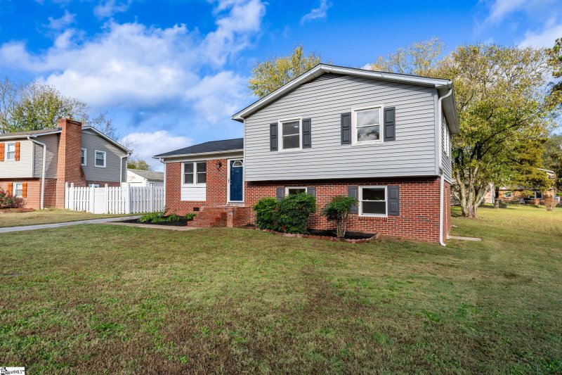 Property image 2 at 117 Third Day Street, Piedmont, SC 29673