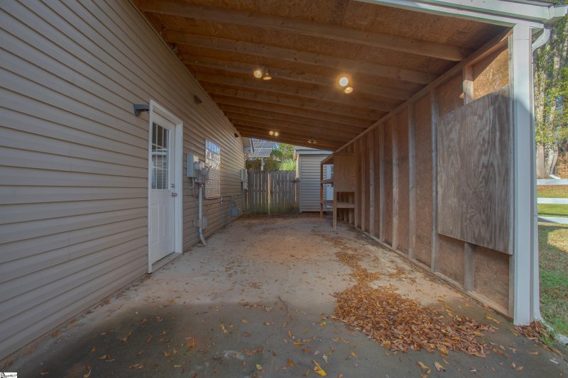 Property image 5 at 3 Roundleaf Court, Simpsonville, SC 29680-6354