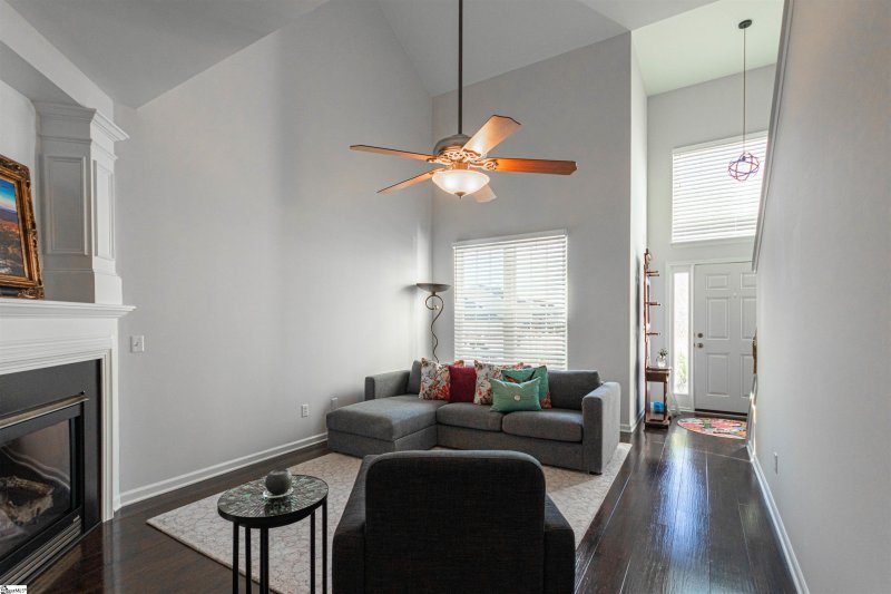 Property image 3 at 4 War Admiral Way, Greenville, SC 29617