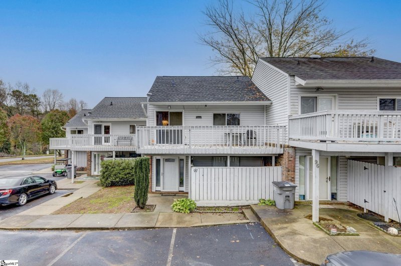 Property image 2 at 97 Topsail Court, Greenville, SC 29611